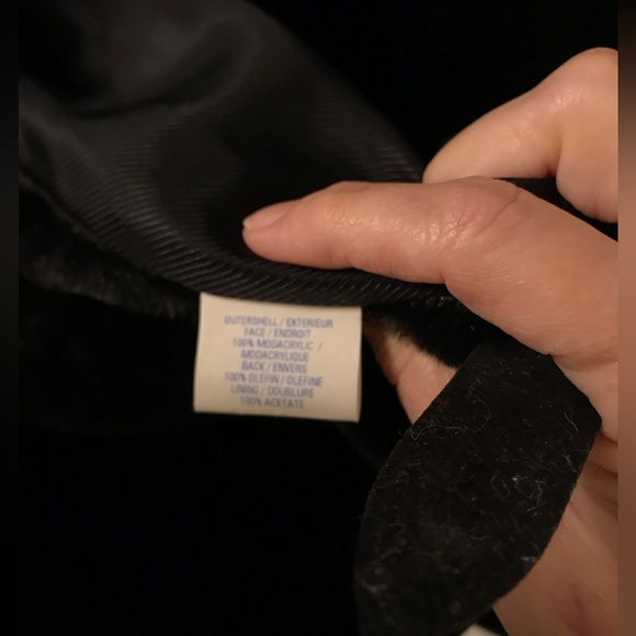 Princess Garment Women’s Faux Fur- Size Medium - Picture 7 of 13